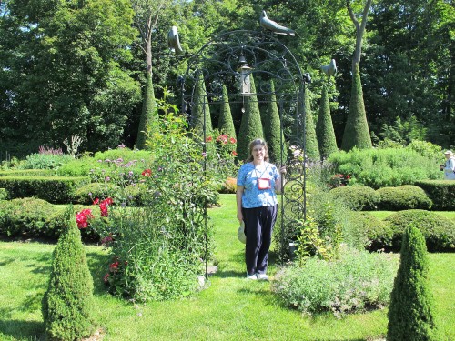 Kathy Purdy, author of ColdClimateGardening.com, visiting a Quebecois garden