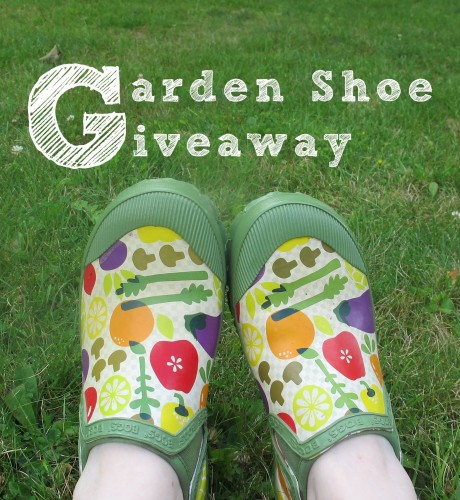Giving away a pair of Bogs garden shoes. Giveaway ends 2013 Aug 11.